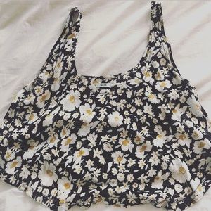 Kiminchi Blue sunflower black crop top